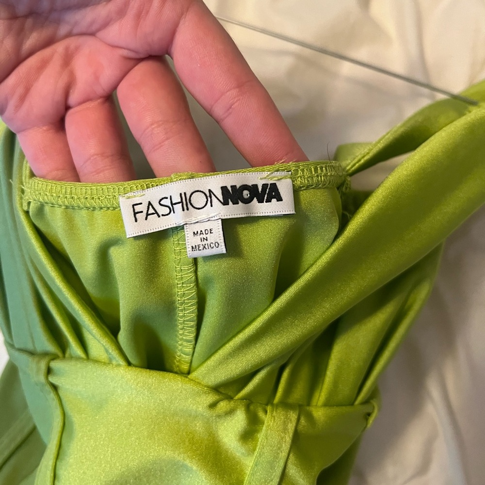Fashion Nova size S long dress - Picture 4 of 5